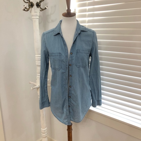 Nordstrom Tops - Nordstrom Abound Chambray Button Down